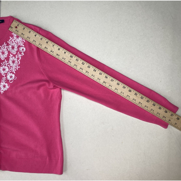 Lands End Sweater Womens Medium Pink Embroidered Preppy Floral Career Cardigan - Picture 9 of 10